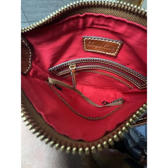 Dooney & Bourke Lizard Embossed Letter Carrier Crossbody bag black A390024 - Picture 9 of 9